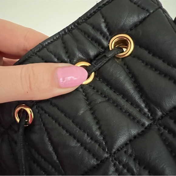 Versace quilt bucket bag. - Picture 4 of 14